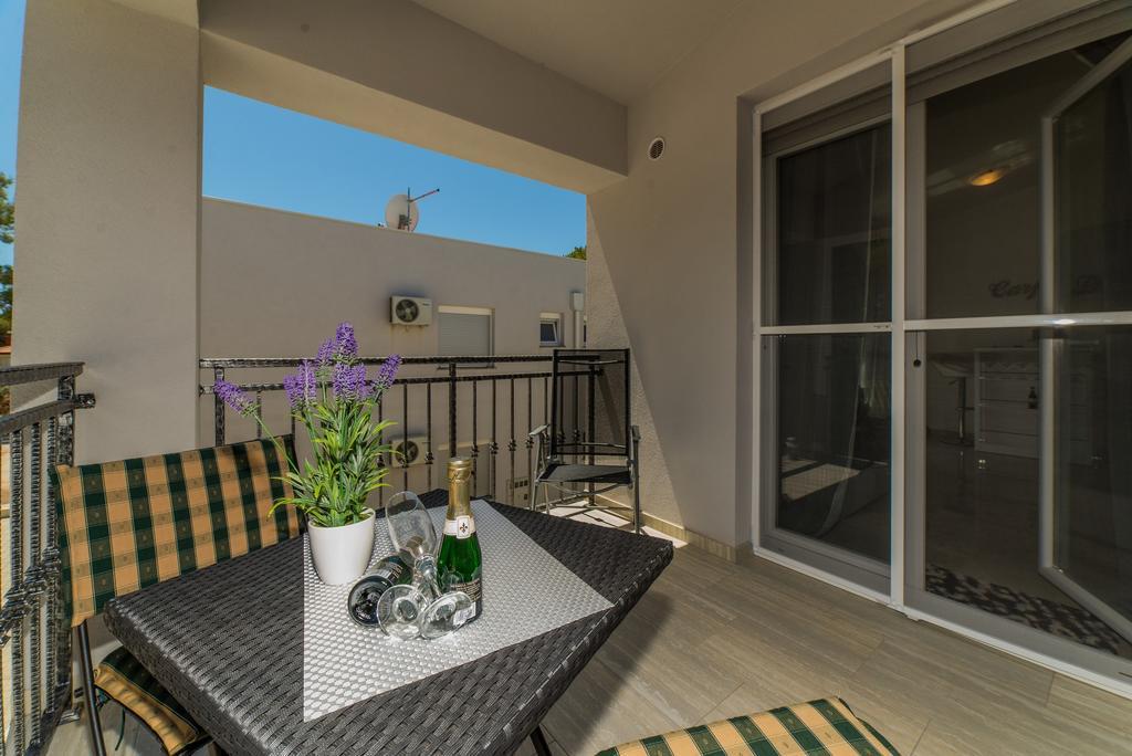 Apartments Boras Vir Exterior foto
