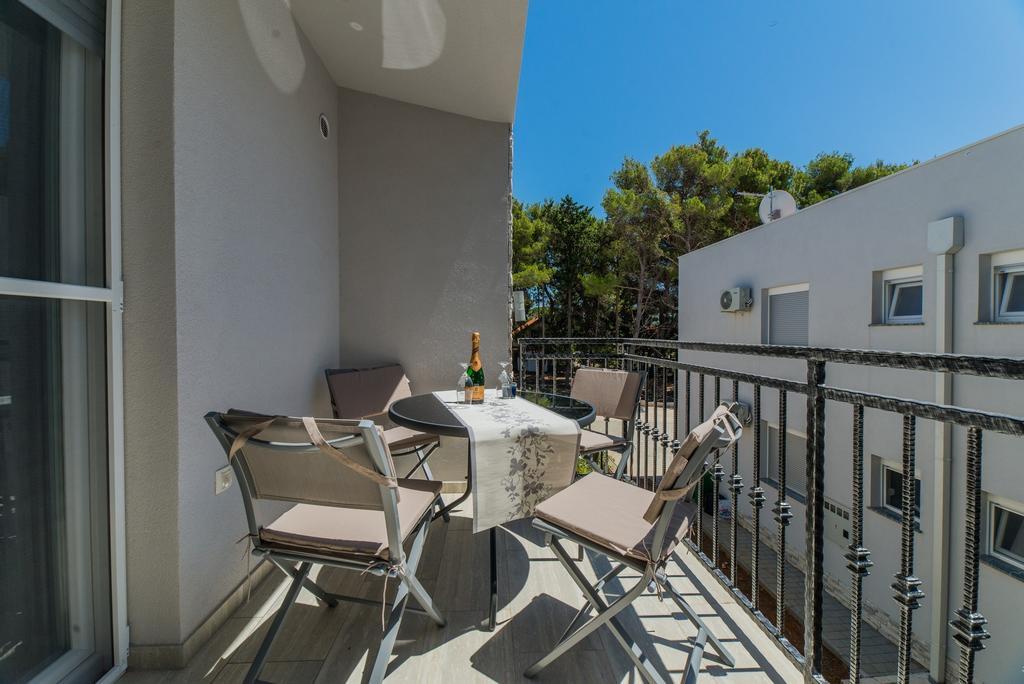 Apartments Boras Vir Exterior foto