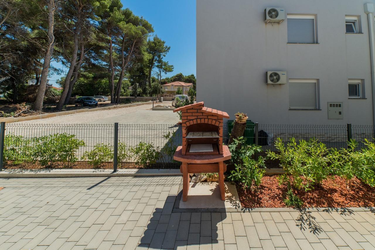 Apartments Boras Vir Exterior foto