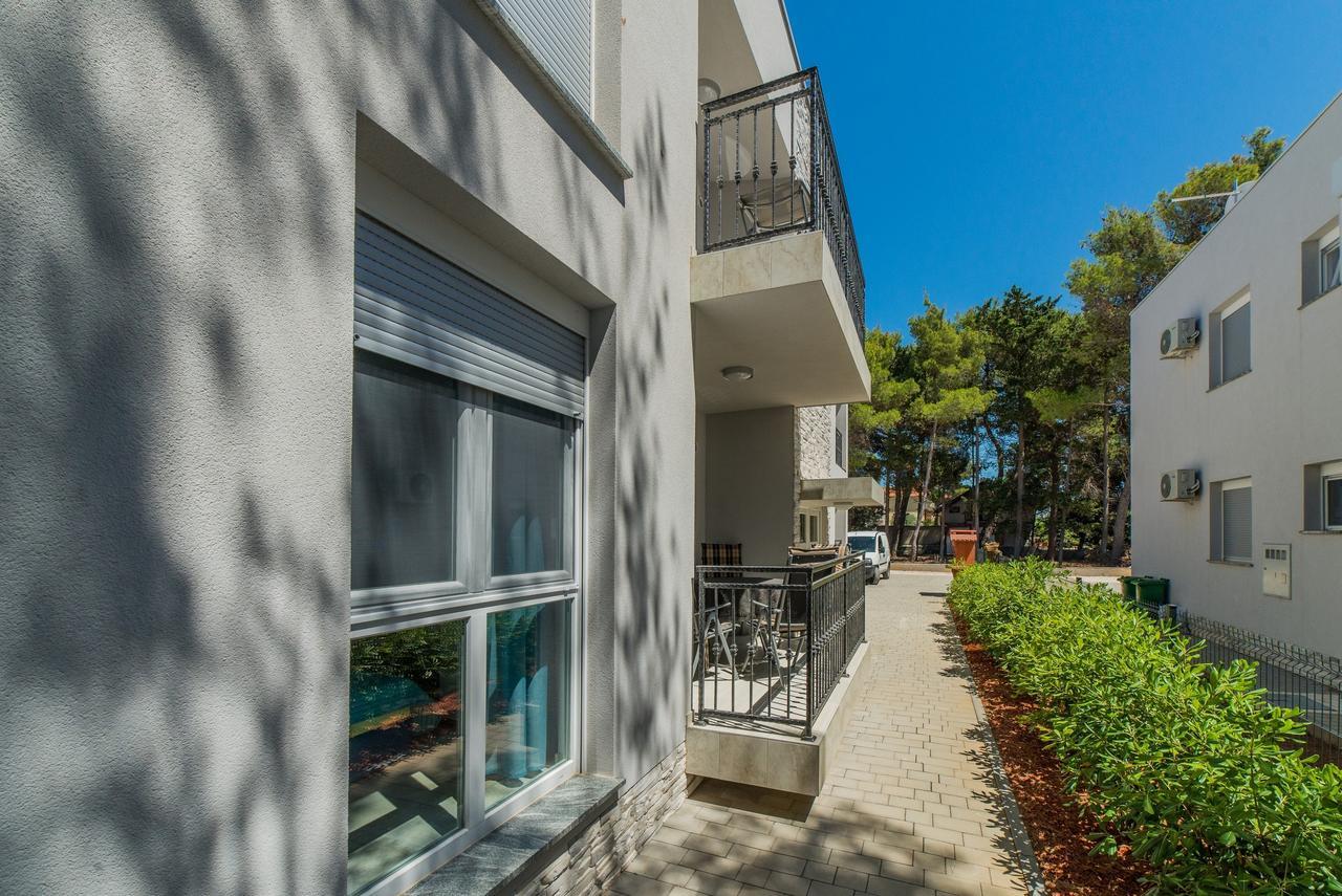 Apartments Boras Vir Exterior foto